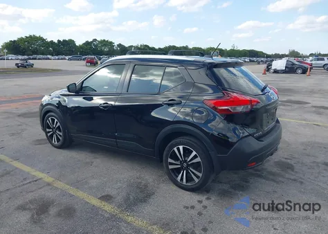 2018 Nissan Kicks Sv from USA, damaged, VIN 3N1CP5CU8JL523102